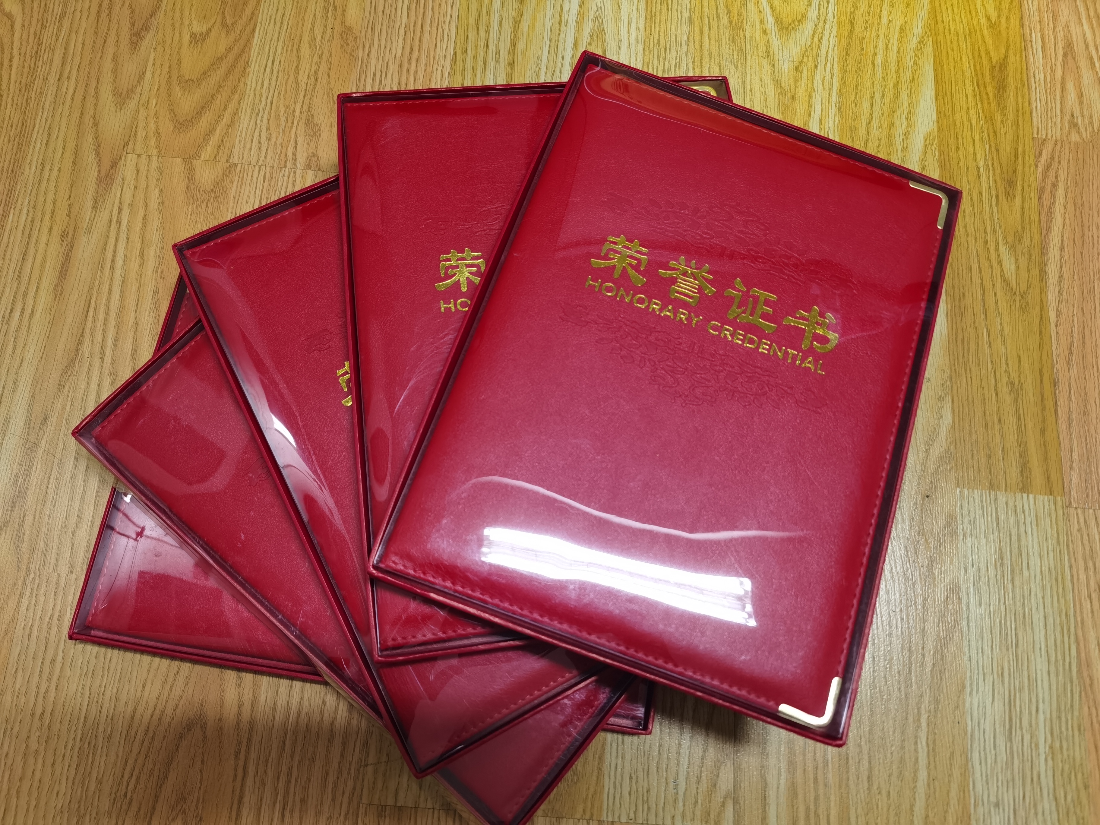 【創(chuàng)先爭優(yōu)】中國共產(chǎn)黨成立100周年云南建投集團“兩優(yōu)一先”表彰大會隆重舉行！公司五人一集體獲表彰